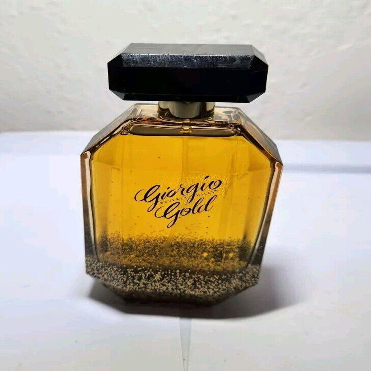 Beverly Hills Gold 1.7 oz Eau de Parfum Spray bottle